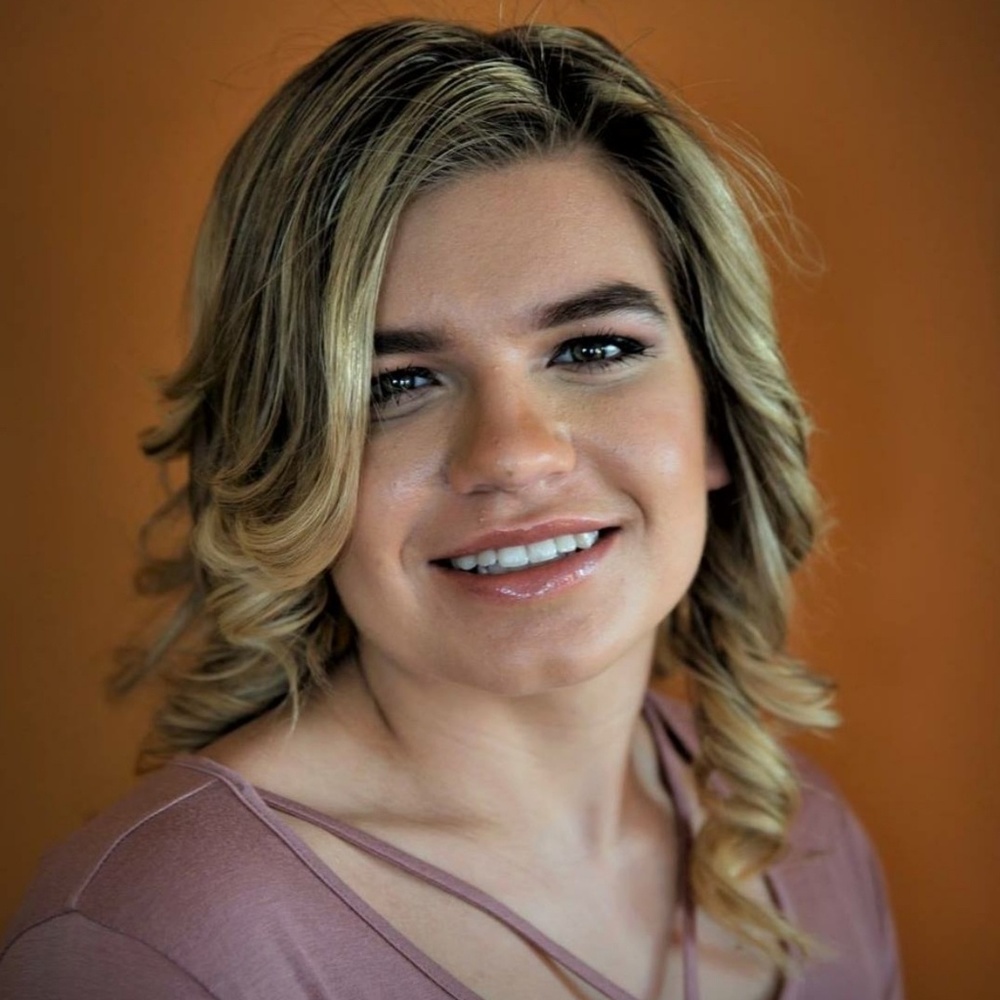 Meet your Posher, Nicole